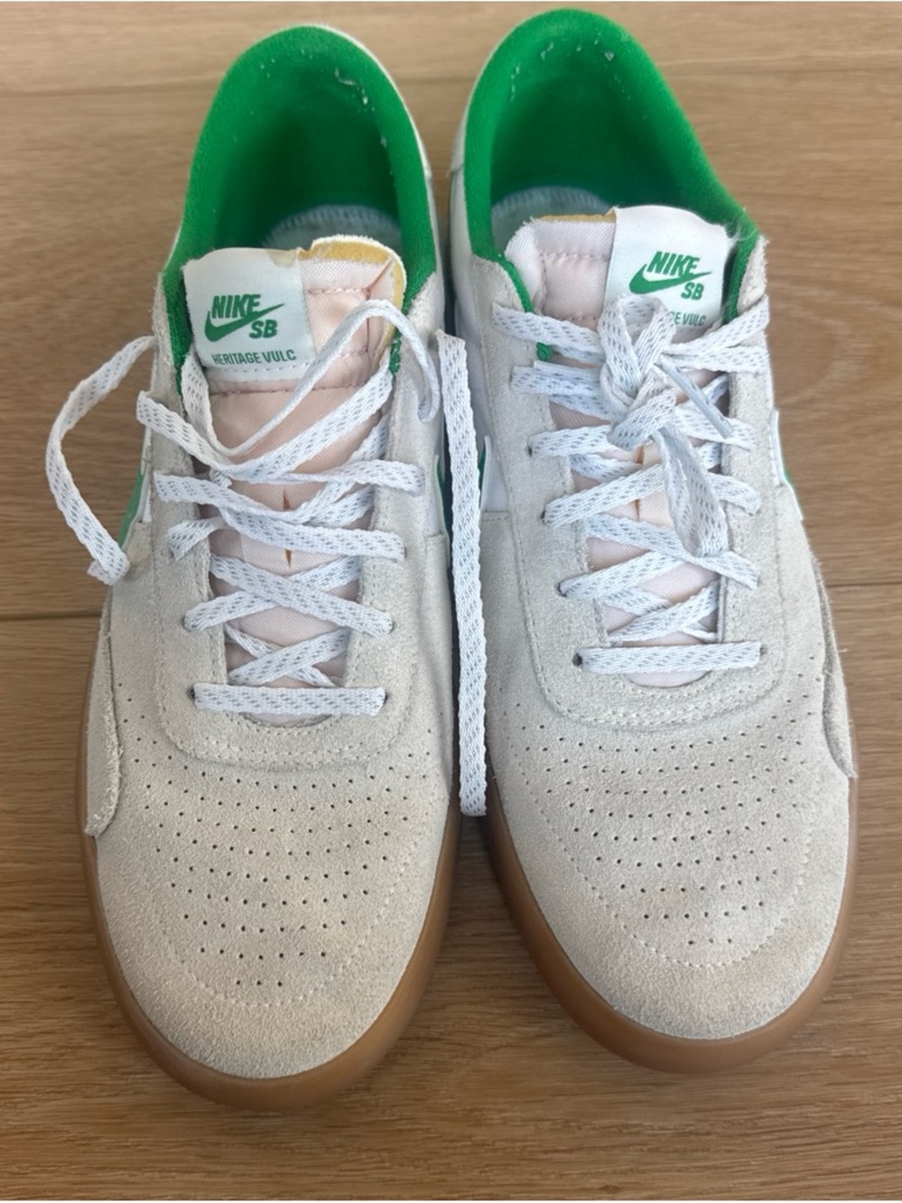 NikeHeritage Vulc Men's Cream Suede Skate Shoes